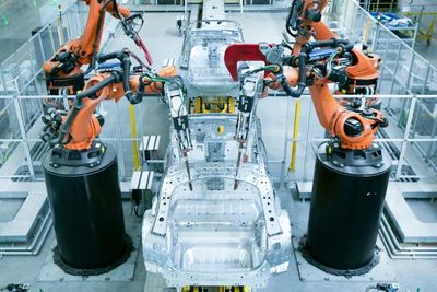 探訪北汽藍谷麥格納工廠 中歐制造的合作與共創與新材料技術研發的交響曲